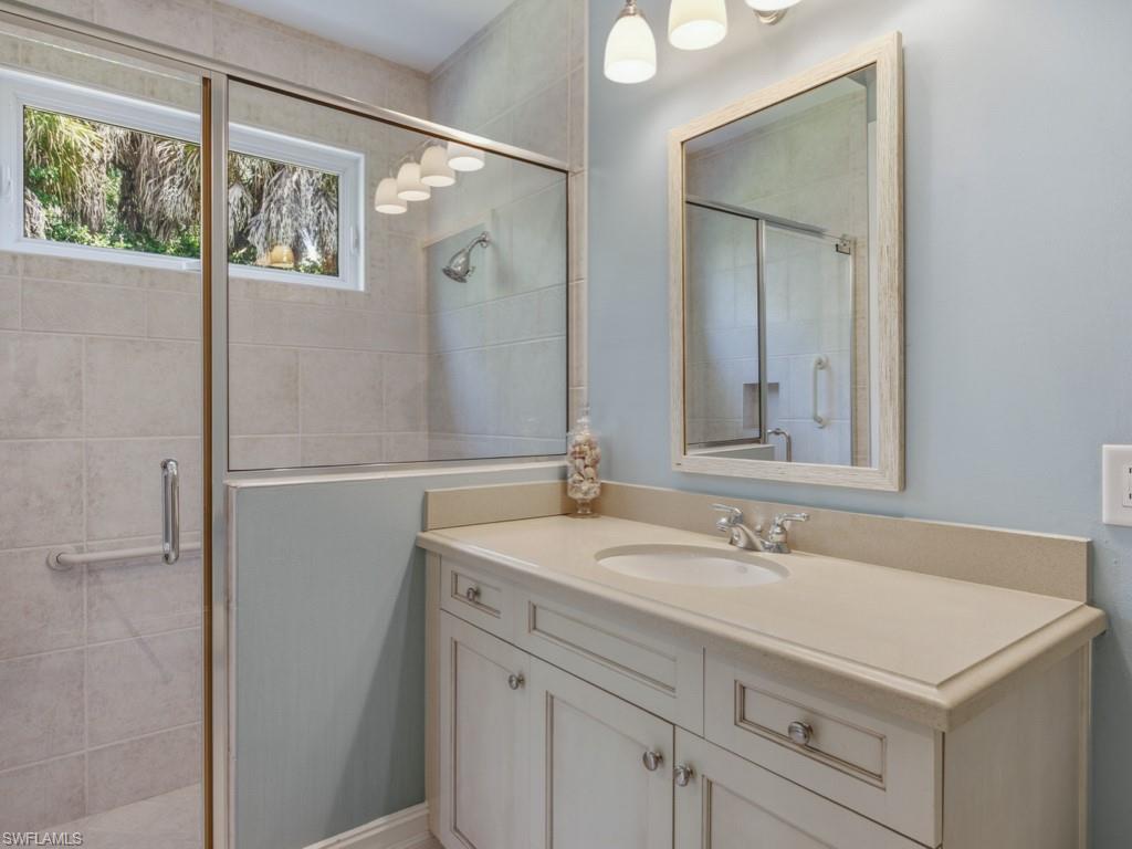 LIVINGSTON WOODS - Residential