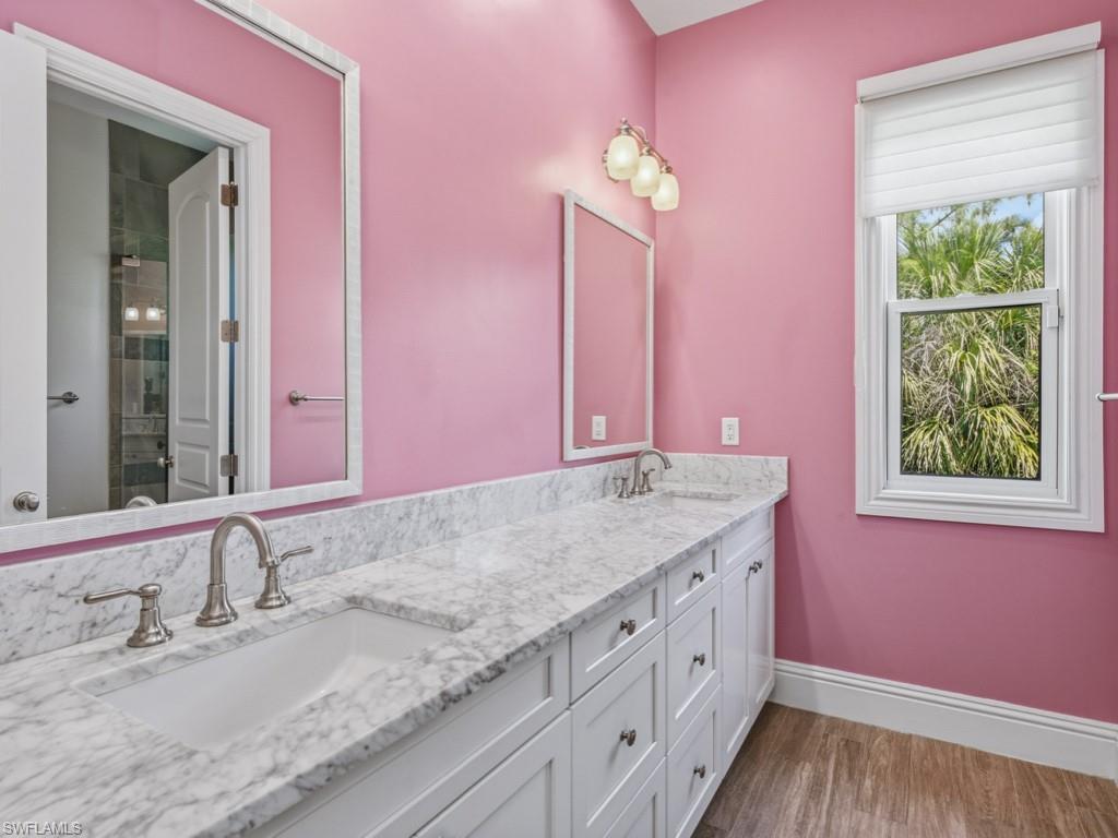 LIVINGSTON WOODS - Residential