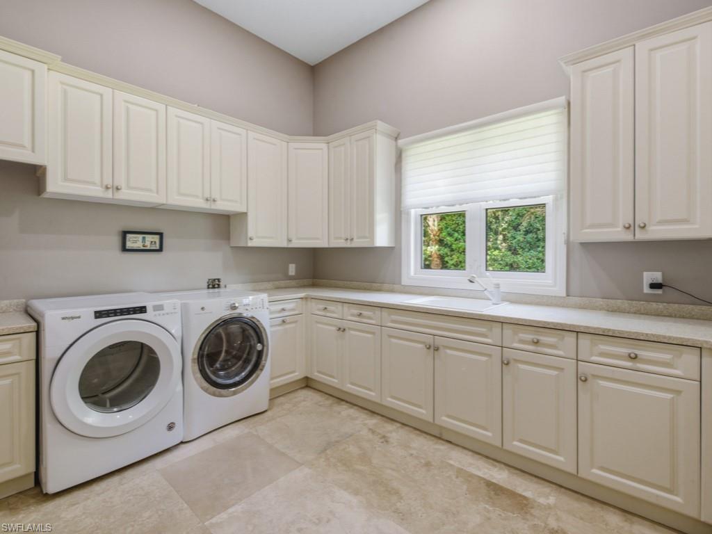LIVINGSTON WOODS - Residential