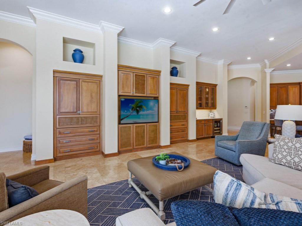 LIVINGSTON WOODS - Residential