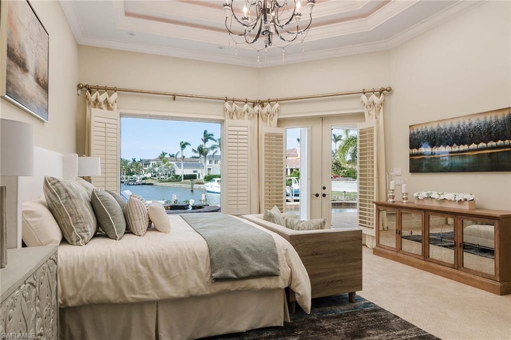 MOORINGS - Residential