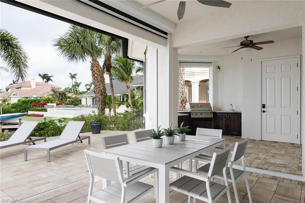 MOORINGS - Residential