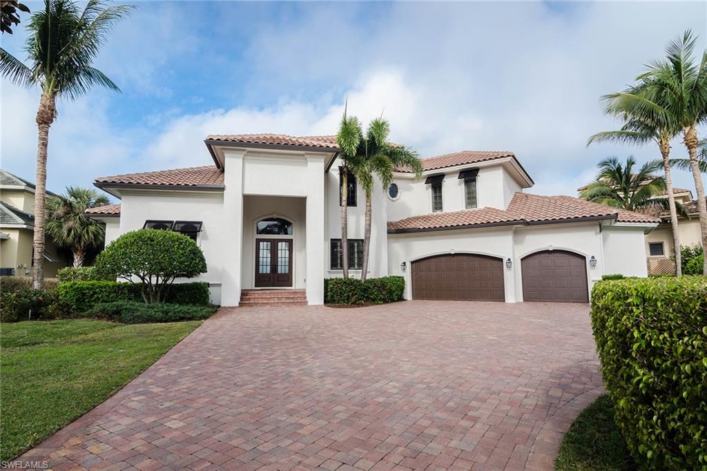 MOORINGS - Residential