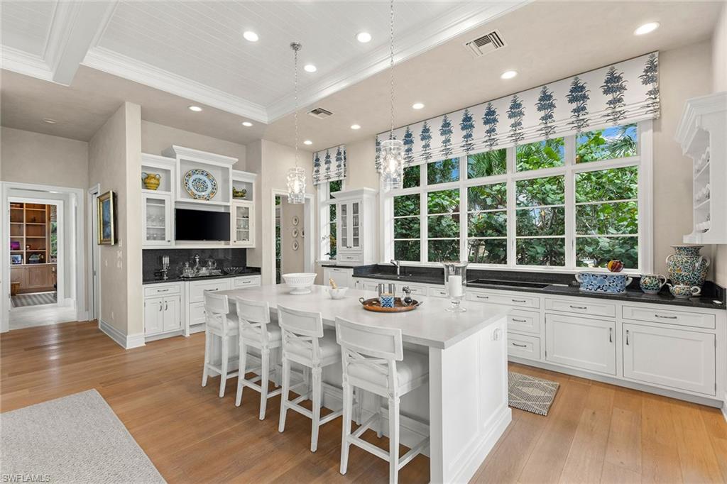 OLDE NAPLES - Residential