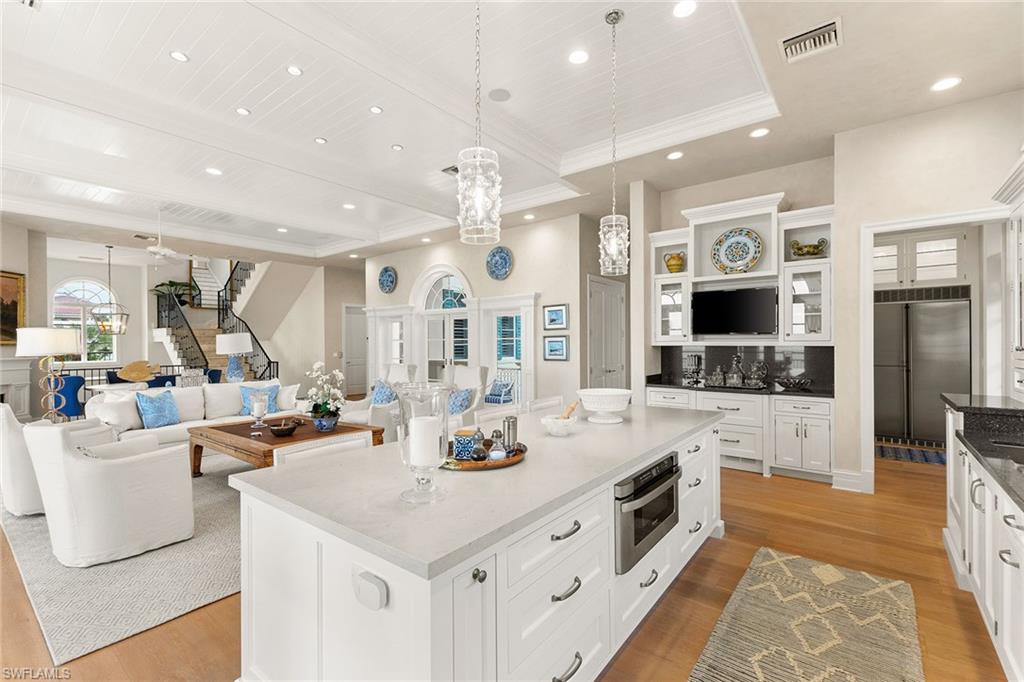 OLDE NAPLES - Residential