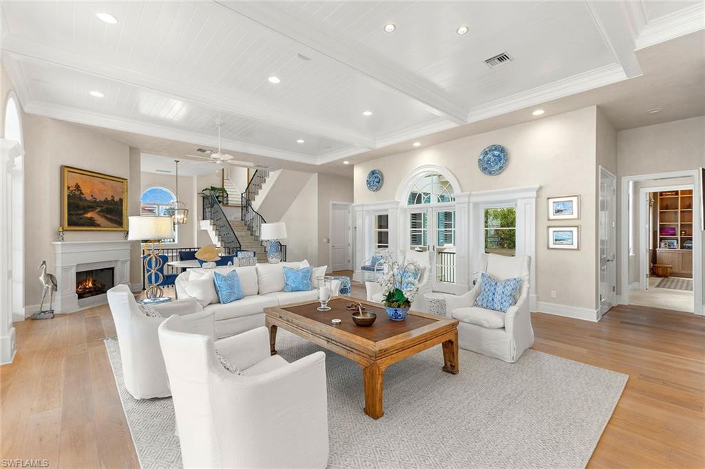 OLDE NAPLES - Residential