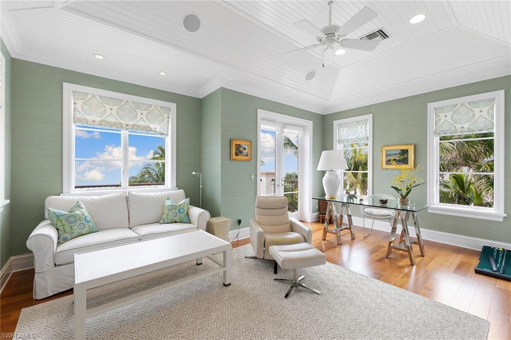 OLDE NAPLES - Residential