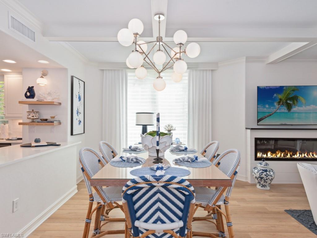 2738 Tiburon BLVD E 202