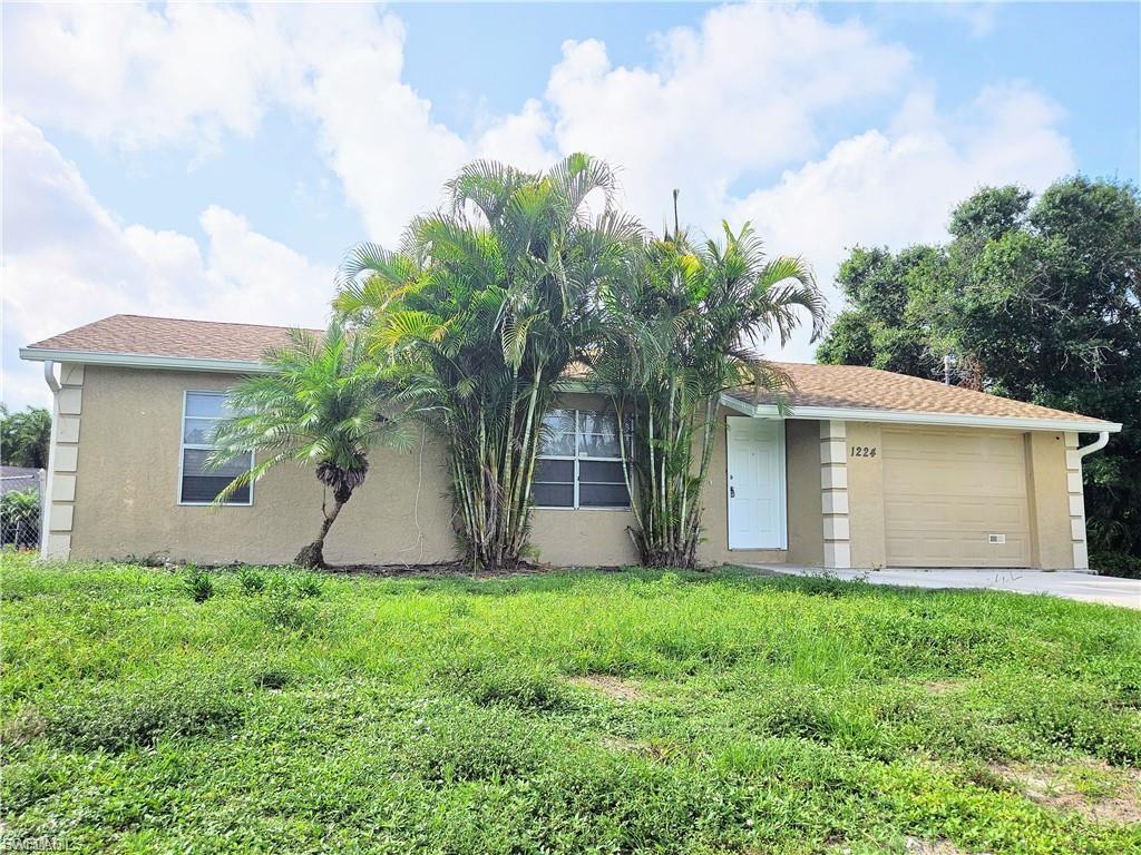 LEHIGH ACRES - Residential