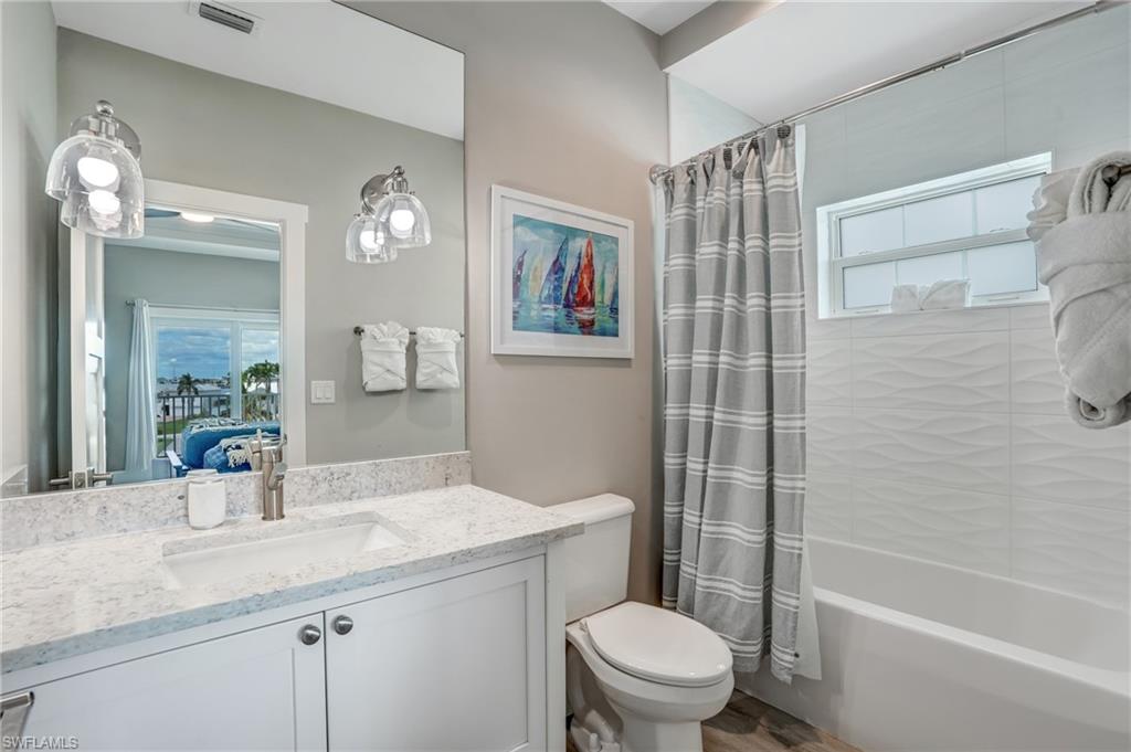 ISLAND SHORES - Residential