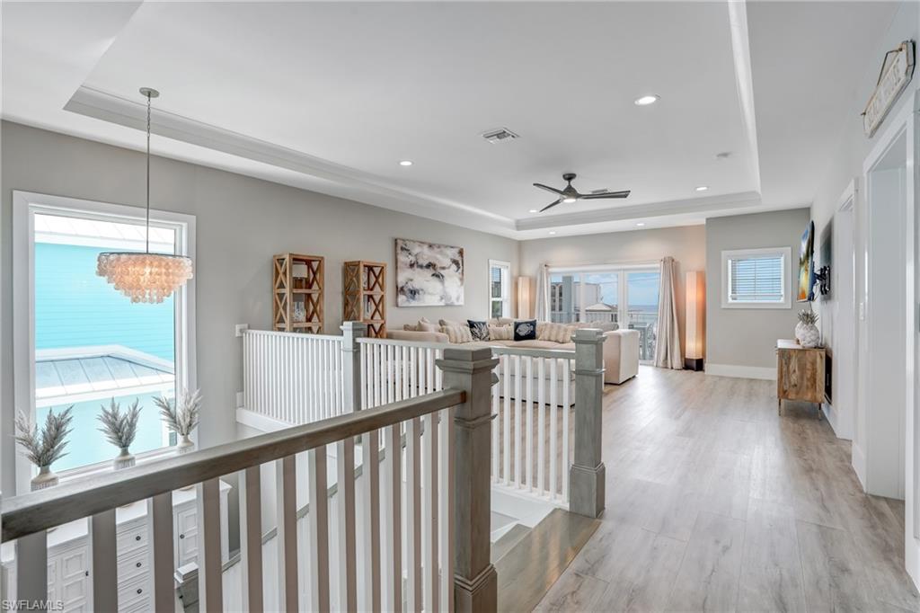 ISLAND SHORES - Residential