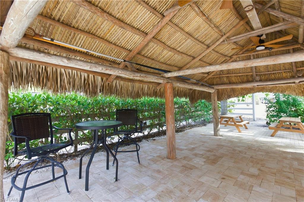 BONITA BEACH PLANTATION HOUSE - Residential