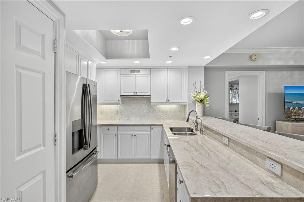 VENTANAS AT TIBURON - Residential