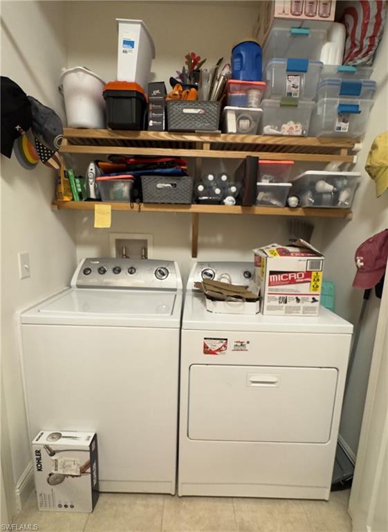 THE RESIDENCES AT COCONUT POINT - Residential Lease