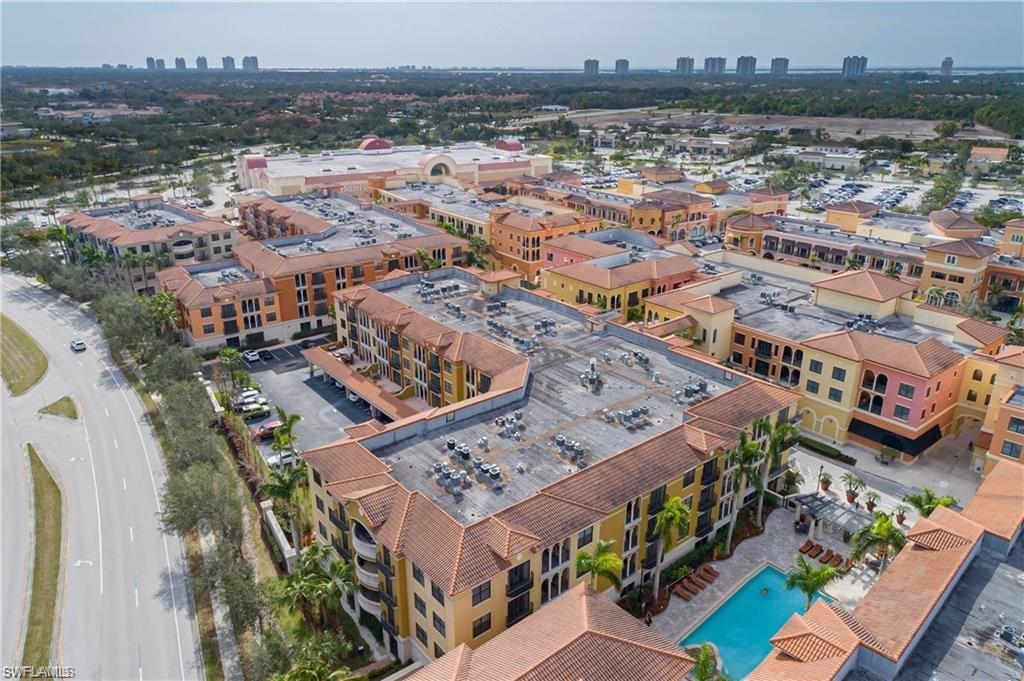 THE RESIDENCES AT COCONUT POINT - Residential Lease