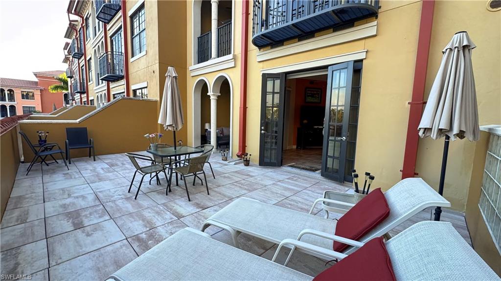 THE RESIDENCES AT COCONUT POINT - Residential Lease