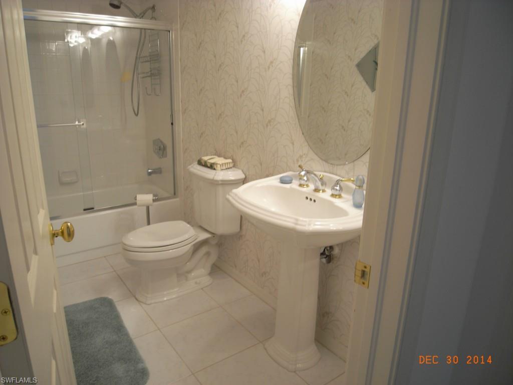 PARKWAY EAST - Residential