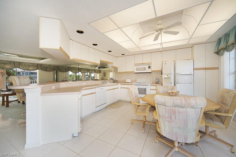 PARKWAY EAST - Residential