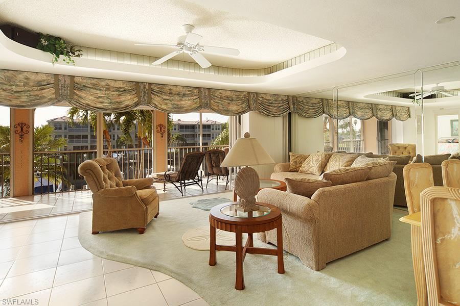 PARKWAY EAST - Residential