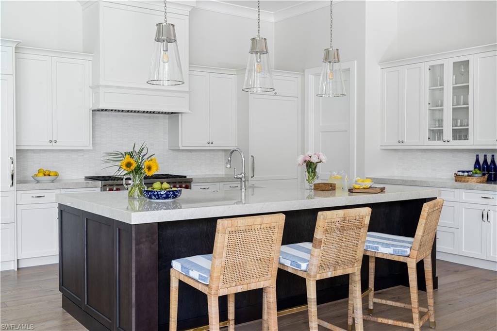 MOORINGS - Residential