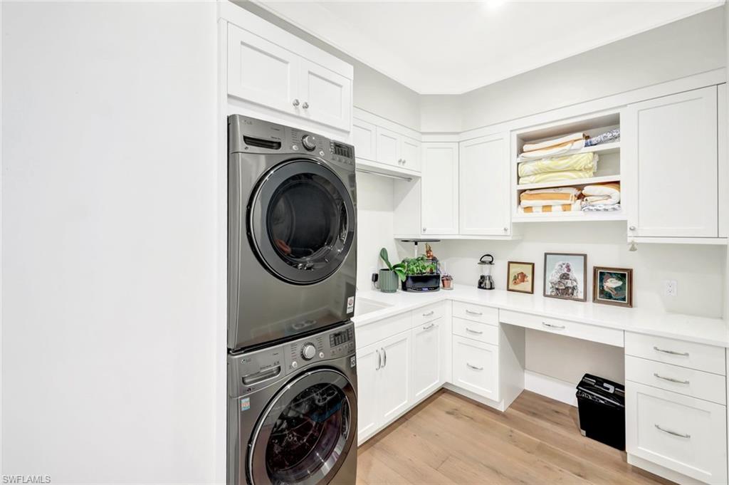 MOORINGS - Residential