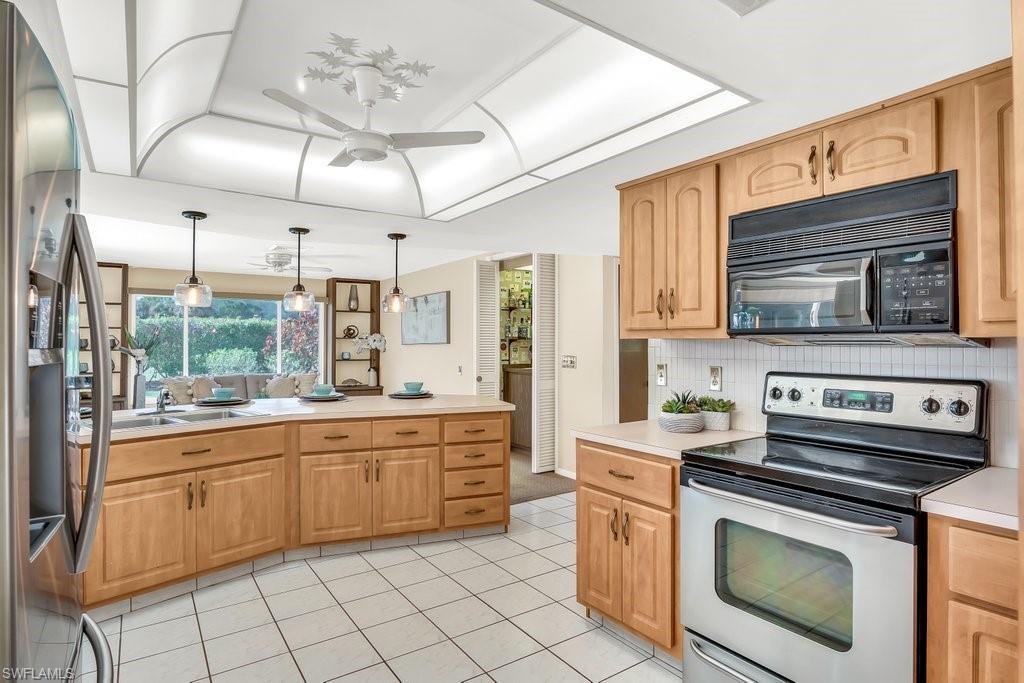 PALM RIVER ESTATES - Residential