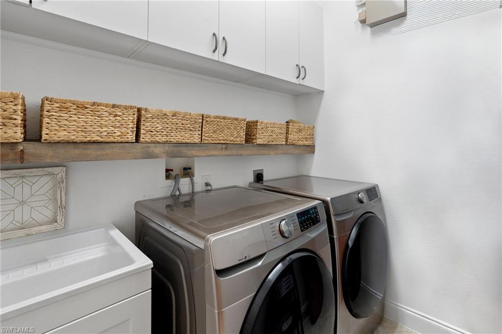 VILLA VISTANA - Residential