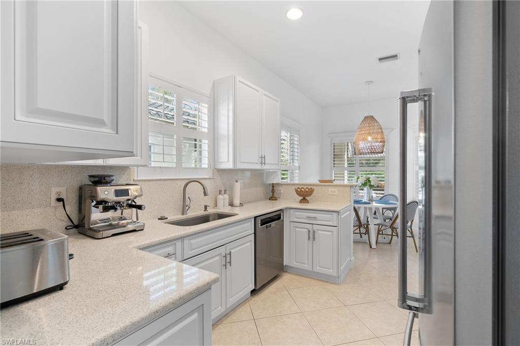 VILLA VISTANA - Residential