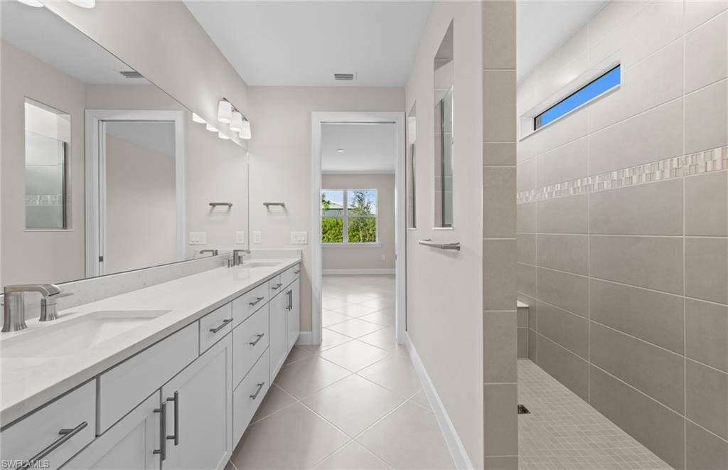 DEL WEBB OAK CREEK - Residential