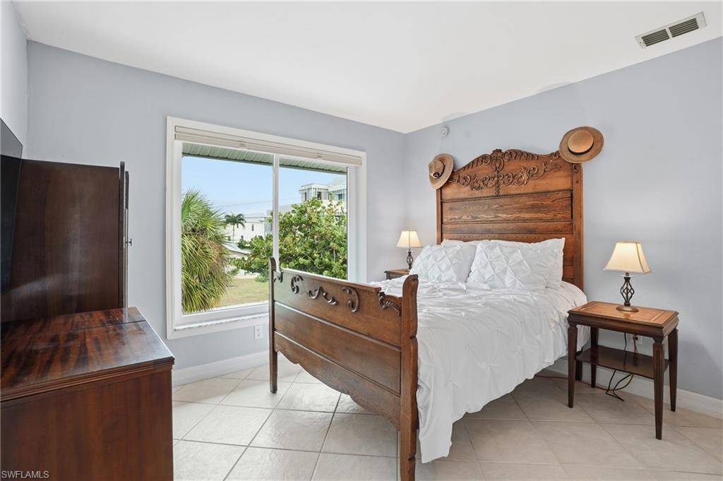 FAIRVIEW ISLES - Residential