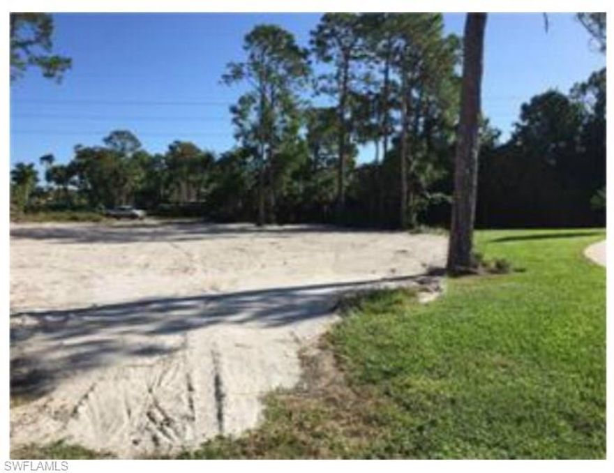 Back to the market !!!!!!!!!!!!! Seller is very motivate !!!!!! 
Cul-de-sac lot in desirable Imperial Golf Estates. Ideal location within minutes to beaches, restaurants, and shopping.!!!!