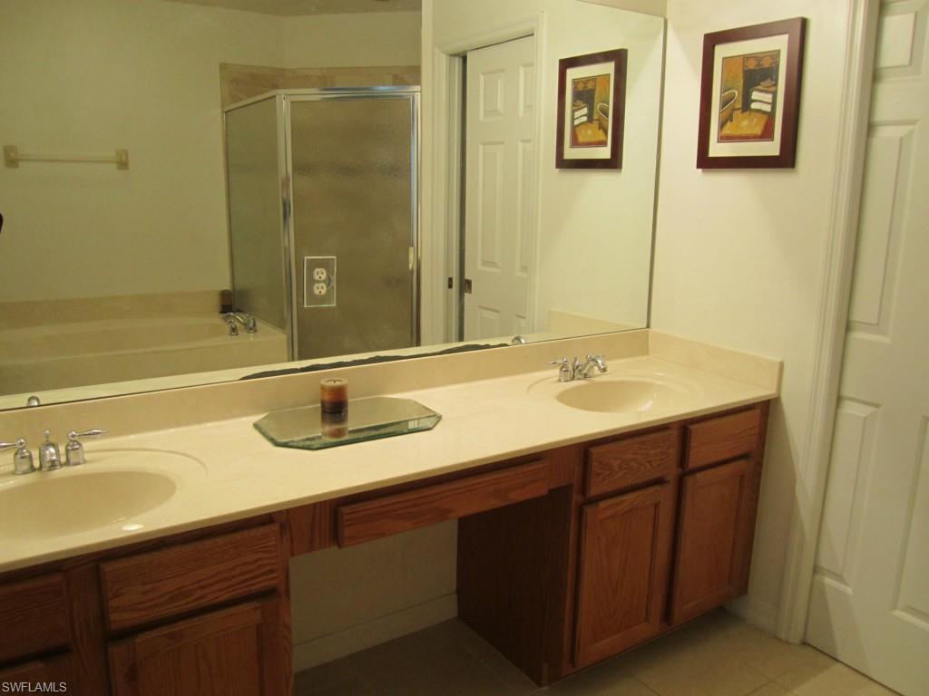 COLONNADE AT FORUM - Residential