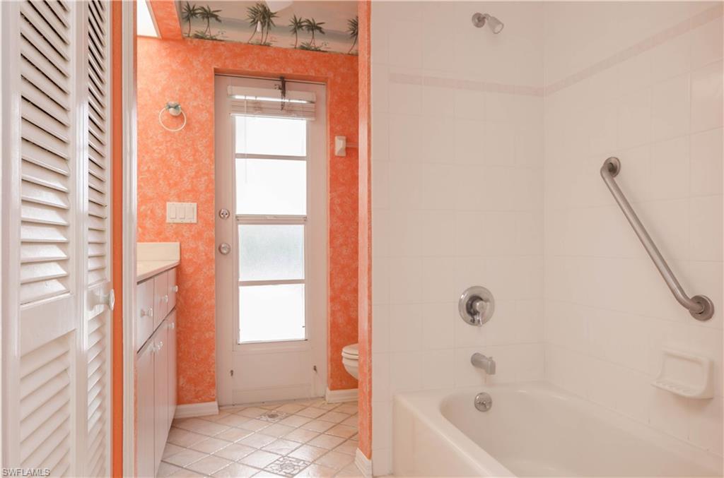 SPANISH WELLS - Residential