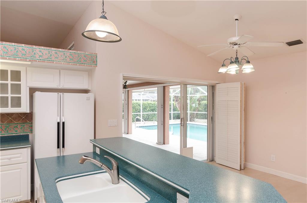 SPANISH WELLS - Residential