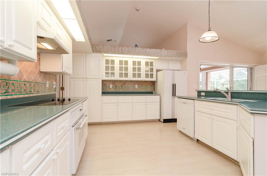 SPANISH WELLS - Residential