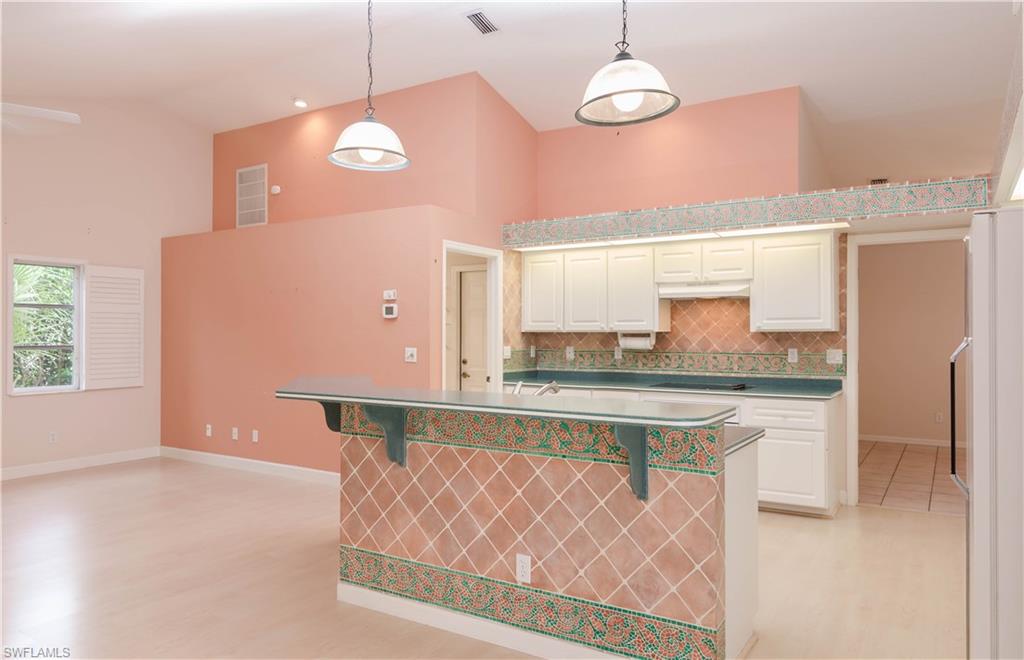 SPANISH WELLS - Residential