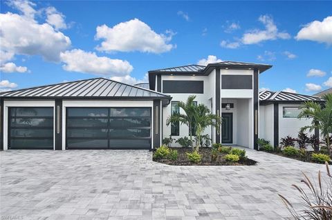 2541 SURFSIDE BLVD CAPE CORAL FL 33914