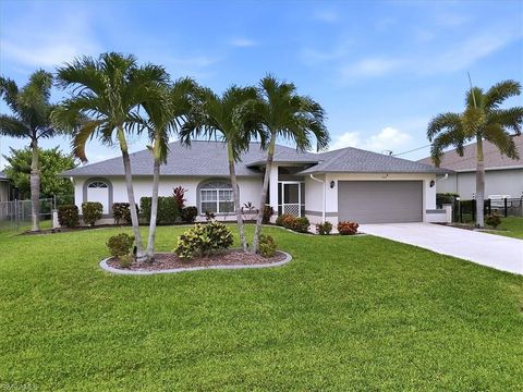 1704 SW 44th TER CAPE CORAL FL 33914
