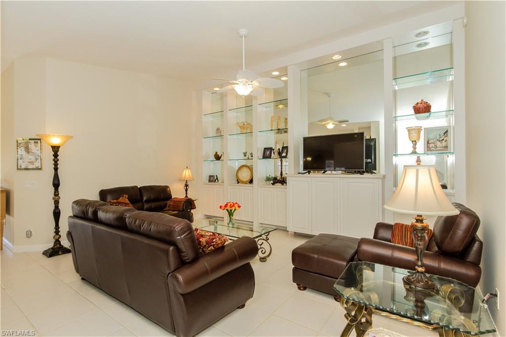 ISLAND WALK - Residential