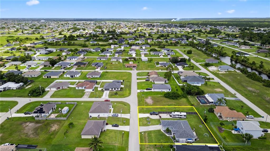 CAPE CORAL - Residential