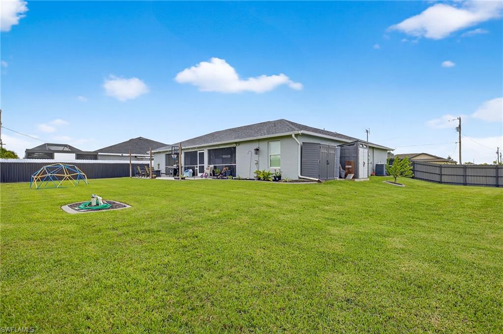 CAPE CORAL - Residential