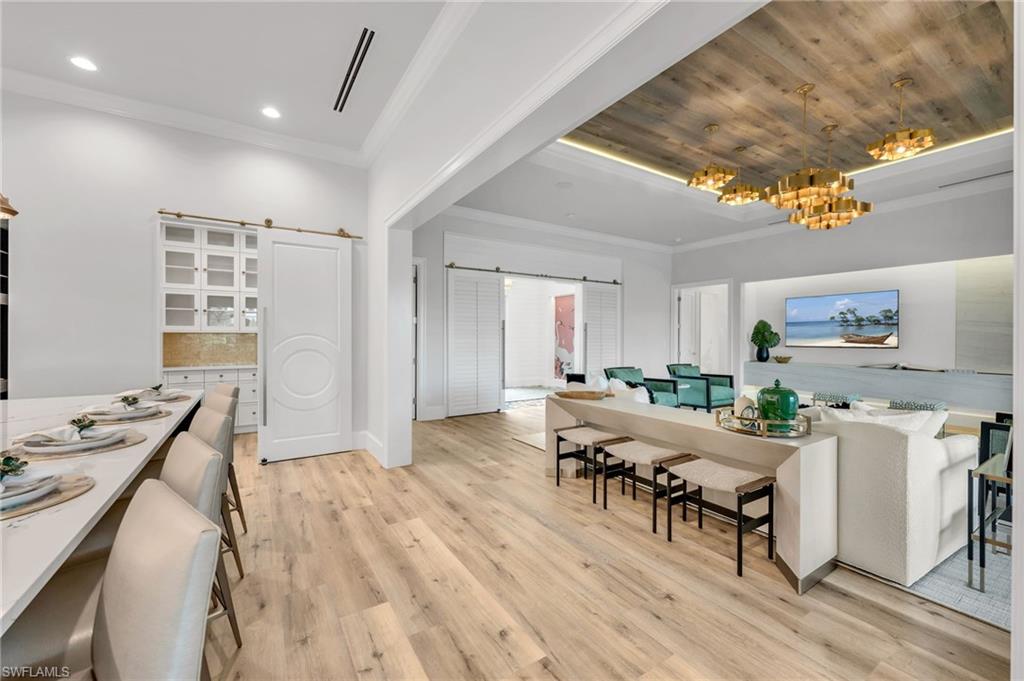 TOWN AND RIVER - Residential