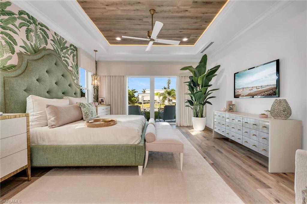 TOWN AND RIVER - Residential