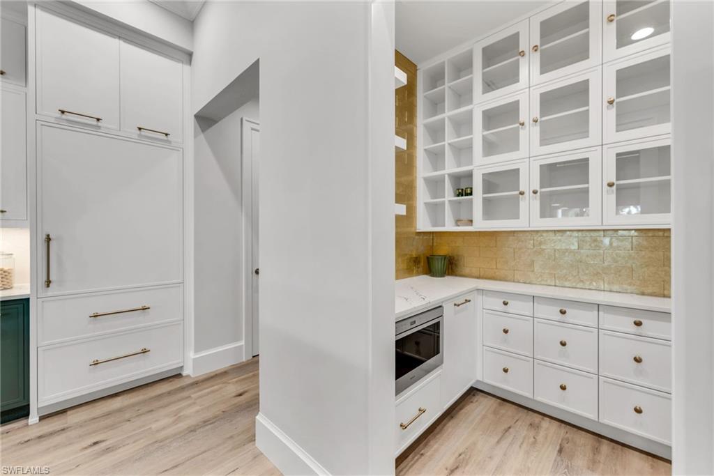 TOWN AND RIVER - Residential