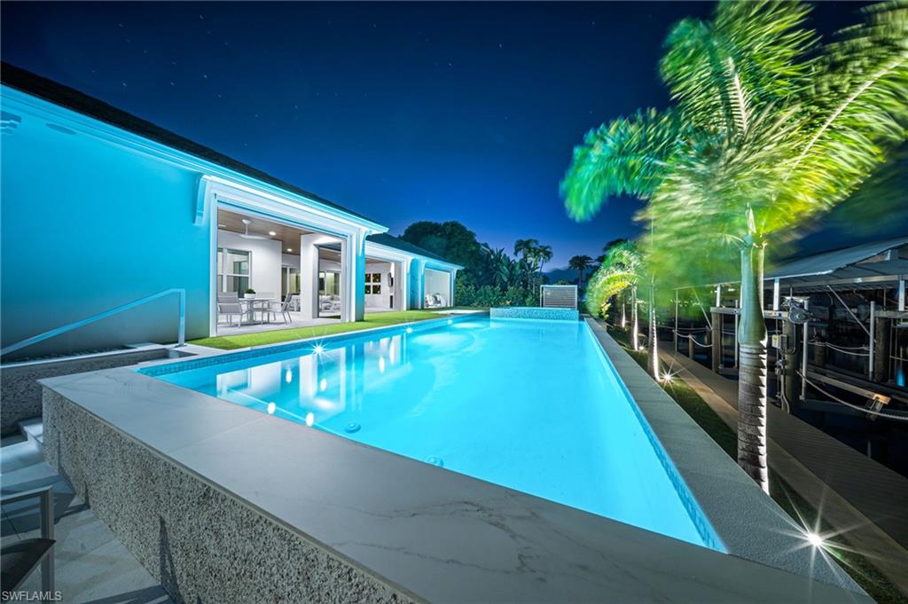 TOWN AND RIVER - Residential