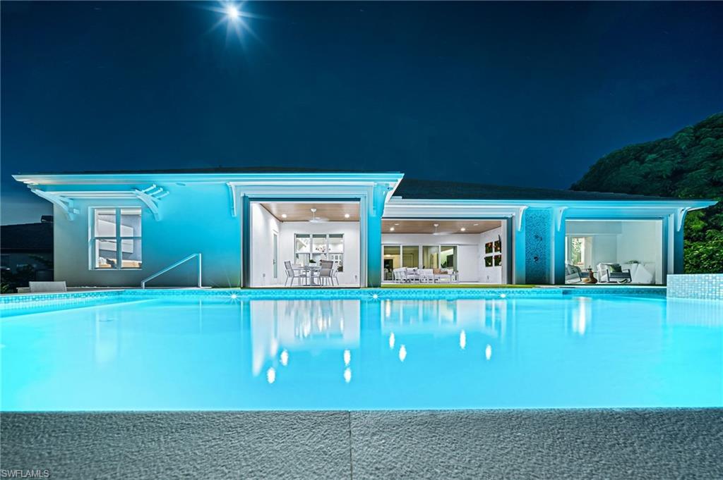 TOWN AND RIVER - Residential