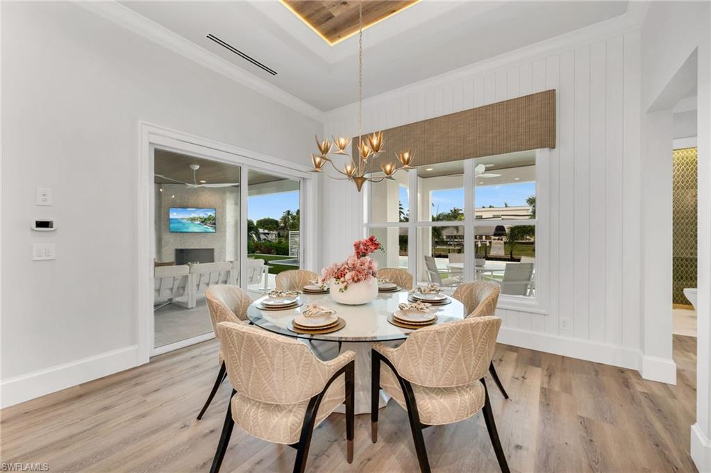 TOWN AND RIVER - Residential