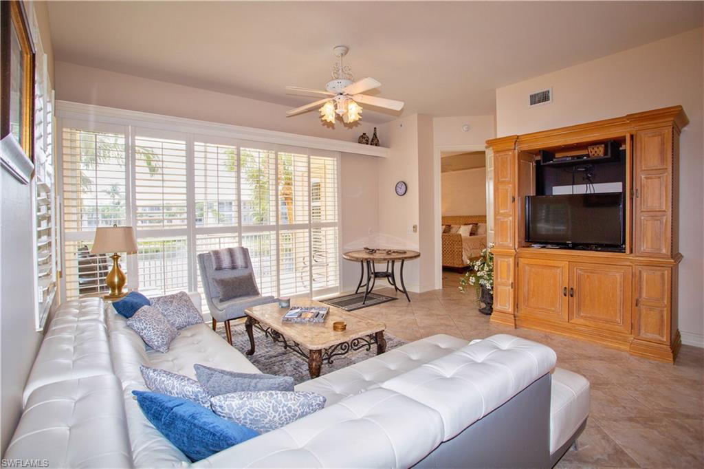 BREAKWATER - Residential Lease