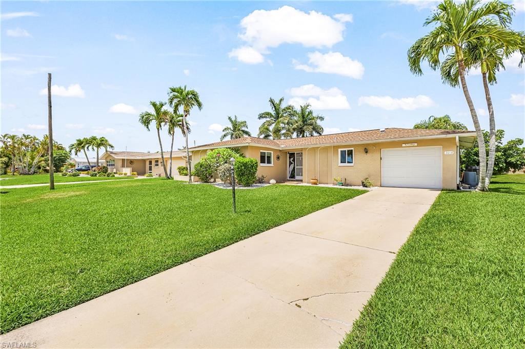 CAPE CORAL - Residential