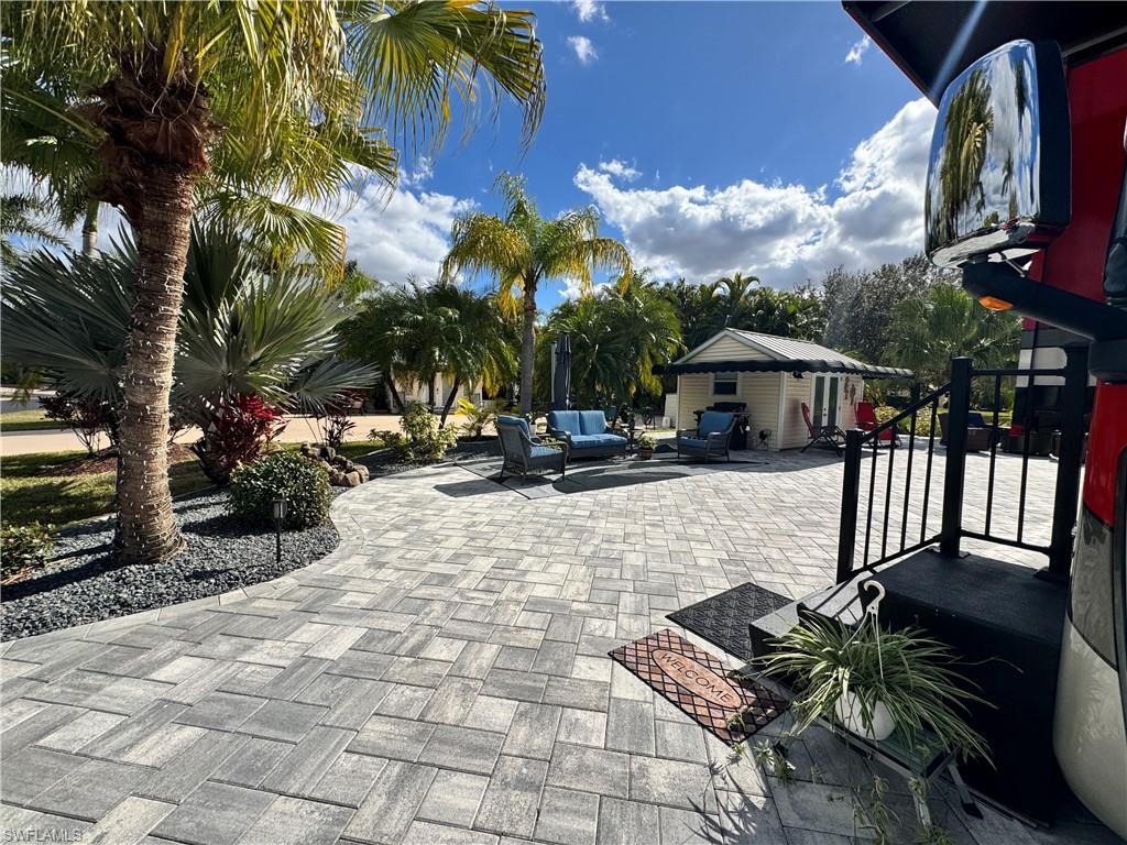 RIVERBEND MOTORCOACH RESORT - Land